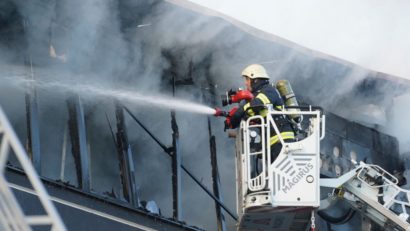Incendiu la un centru rezidențial