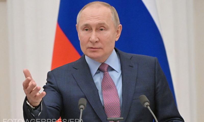 Pe mormântul părinților lui Putin a fost lăsată o plângere împotriva fiului lor