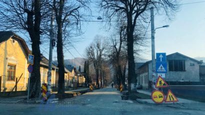 SIGHET – S-au reluat lucrările de reabilitare pe strada Mihai Eminescu