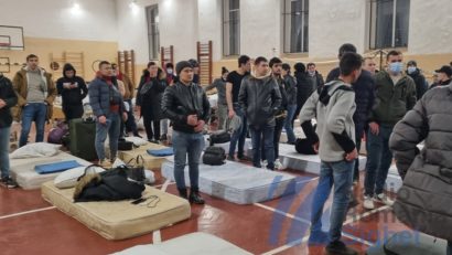 SIGHET – Studenți turkmeni, veniți din Ucraina sunt ajutați să ajungă în țara lor
