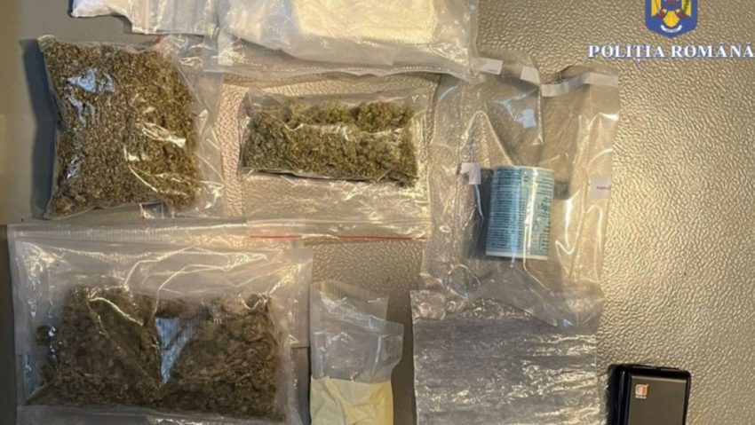 Kilograme de droguri aduse la Cluj-Napoca printr-o firmă de curierat. Trei persoane au fost reținute
