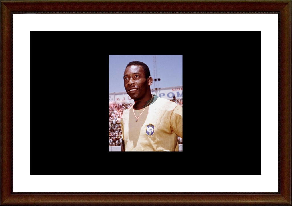 Internaţionalul brazilian Neymar, revine în Brazilia pentru funeraliile lui Pele