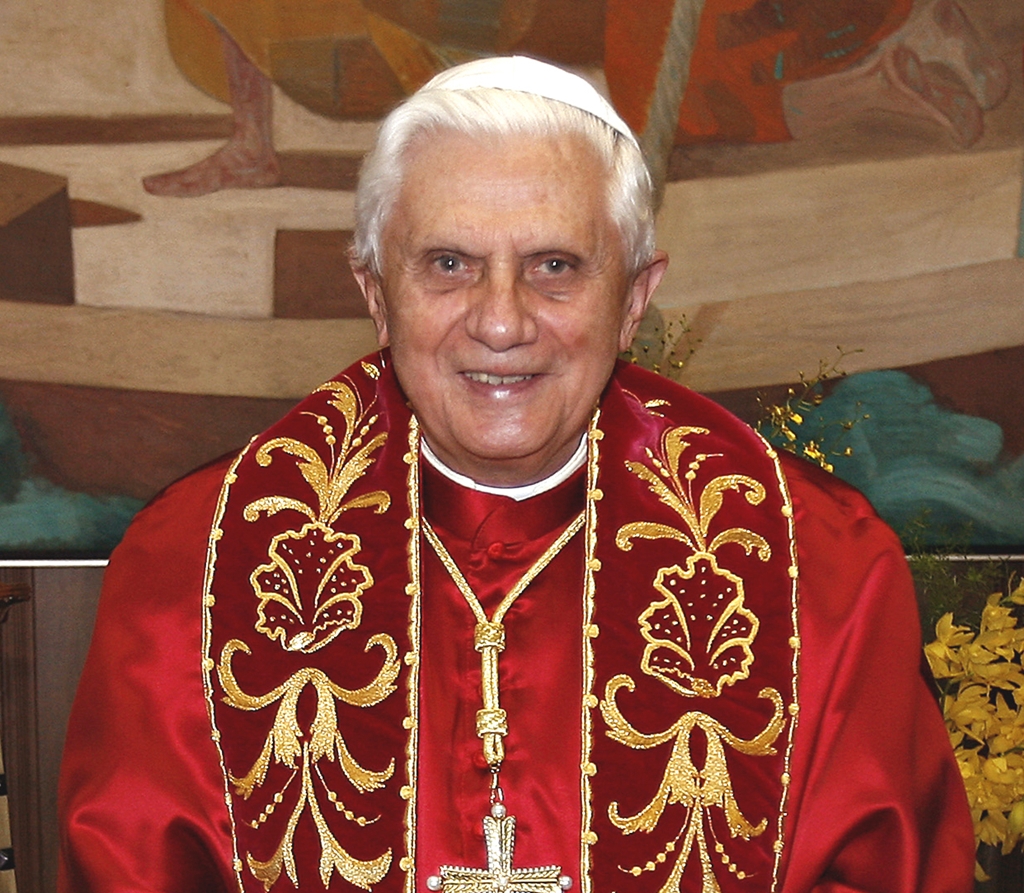 Omagiu adus fostului papă Benedict al XVI-lea, la Vatican