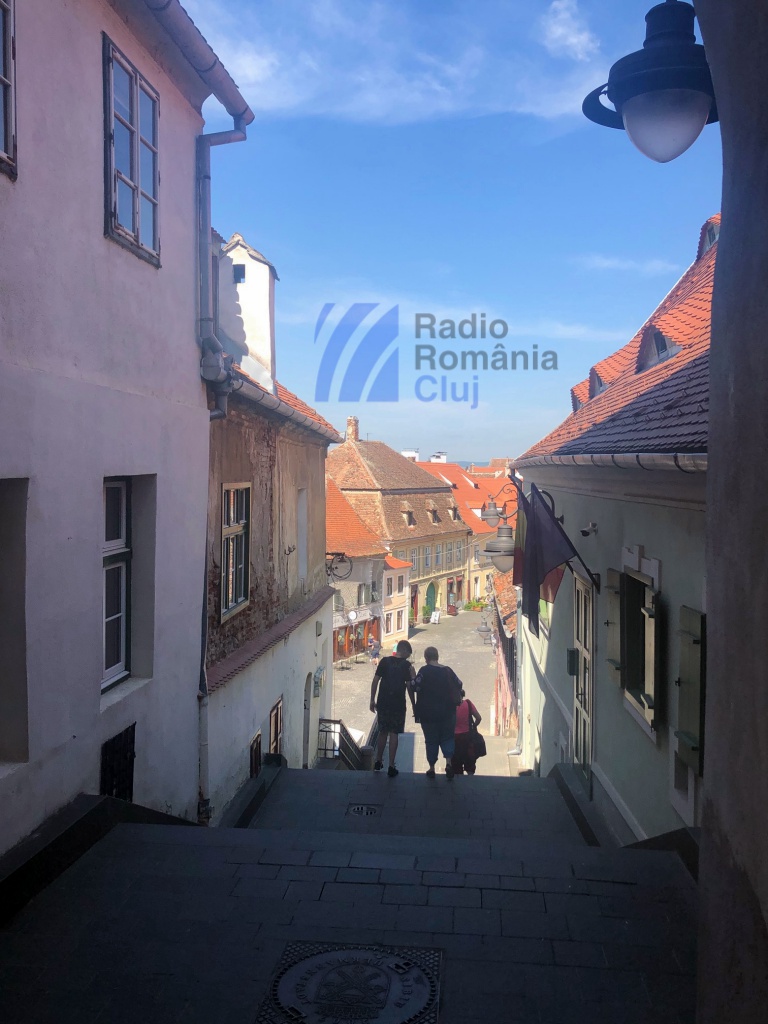 Tânăr atacat pe stradă: agresorul, identificat și reținut