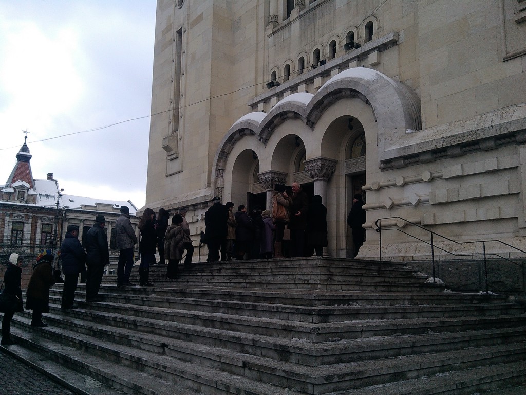 Mii de clujeni la slujba de Bobotează