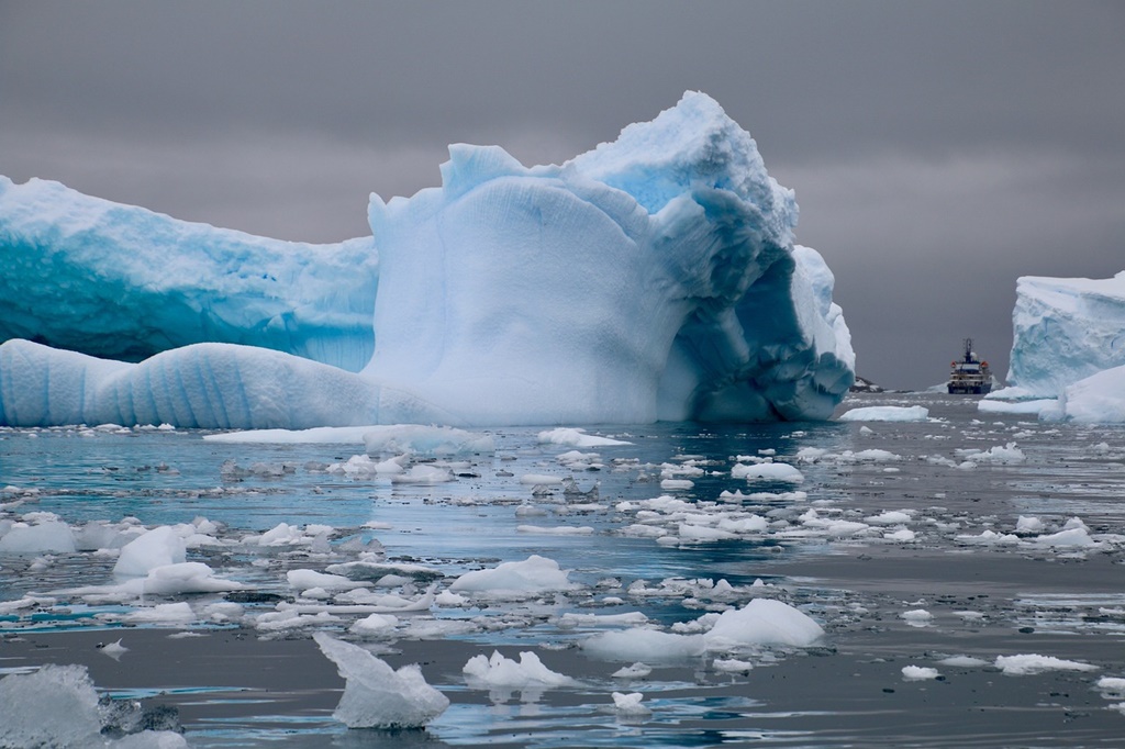 Schimbările climatice din Antarctica vor fi testate cu drona