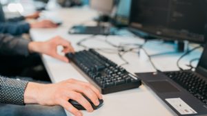 România intră în era competențelor digitale europene