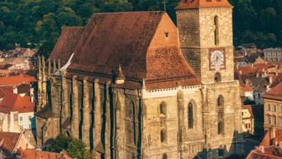Biserica Neagră – Artă, Istorie, Muzică