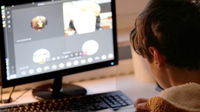 Protecția și extinderea „conturilor pentru adolescenți” pe Facebook și Messenger