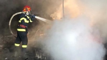 Incendiu la o gospodărie din localitatea Albești