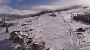 Stațiunea Straja anunță deschiderea sezonului de schi