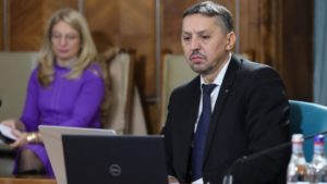 Daniel David, întâlnire tensionată cu sindicatele din învățământ
