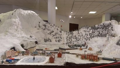 O lume de poveste surprinsă într-o expoziție de trenulețe și miniaturi | VIDEO