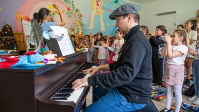 Concerte de pian și ateliere pentru copii, prin turneul ”Classic for Kids”