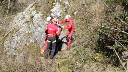 Persoană accidentată în Cheile Turenilor, evacuată cu elicopterul