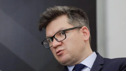 Președintele comisiei pentru cultură, criticat pentru limbajul licențios