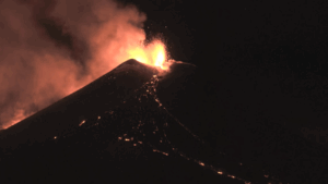 O nouă erupție a vulcanului Etna