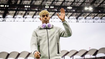 Lamine Yamal rămâne la Barcelona