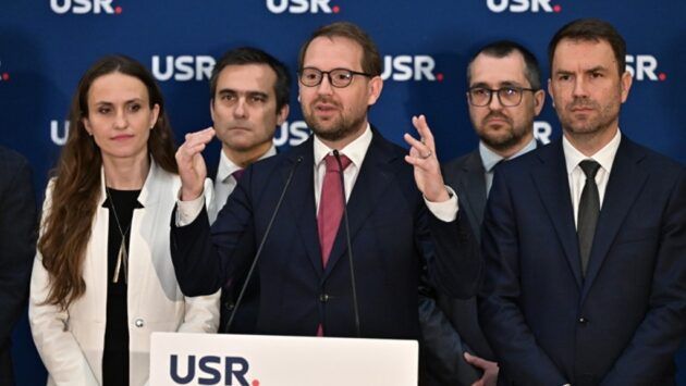 USR a decis să voteze împotriva Guvernului Niculescu