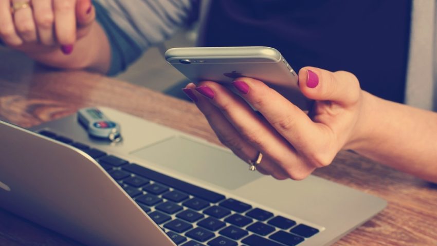 Înșelată prin telefon: 50.000 lei transferați de bunăvoie Înșelată prin telefon: 50.000 lei transferați de bunăvoie