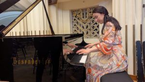 Noul membru al familiei Filarmonicii Transilvania, pianul Bösendorfer, inaugurat vineri