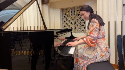 Noul membru al familiei Filarmonicii Transilvania, pianul Bösendorfer, inaugurat vineri