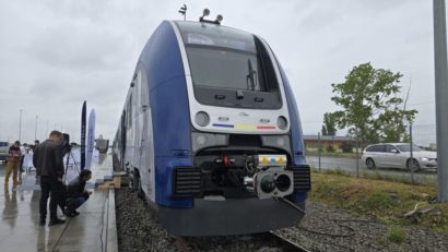 Primul tren electric regional modern, prezentat la Oradea | AUDIO
