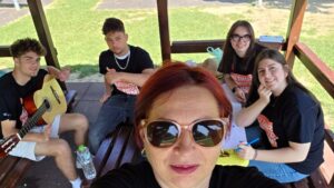 Tinerii clujeni transformă lumea într-un loc mai bun | AUDIO