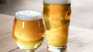 Berea fără alcool, risc pentru diabet și obezitate