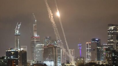 Teheranul a răspuns cu noi raiduri de rachete la atacurile Israelului