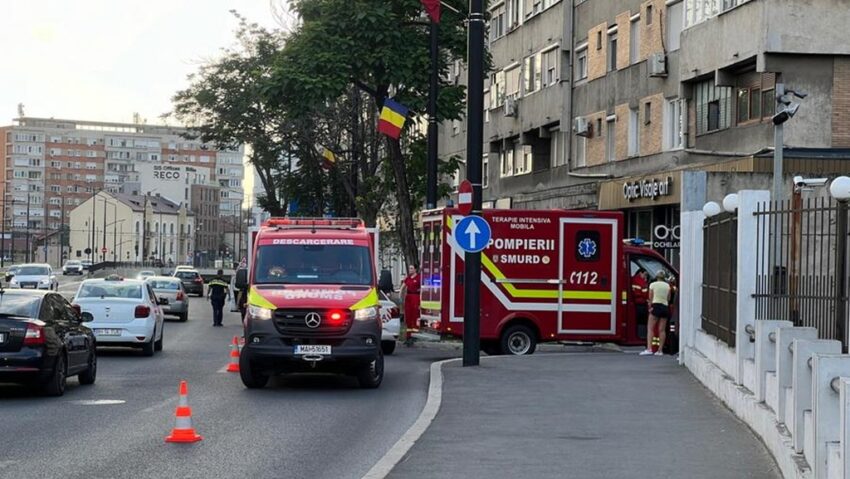 O femeie a murit după ce a căzut de la etajul 8 al unui bloc O femeie a murit după ce a căzut de la etajul 8 al unui bloc