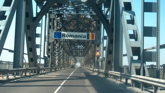 Taxa de traversare a podului Giurgiu-Ruse va putea fi plătită online