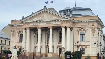 Tururi ghidate la Teatrul „Regina Maria” din Oradea