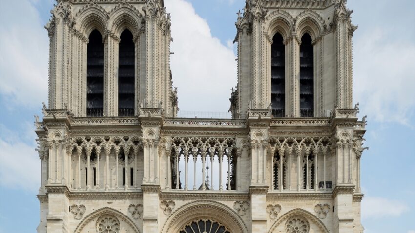 Acces limitat și bilete mai scumpe pentru vizitarea turnurilor Notre-Dame