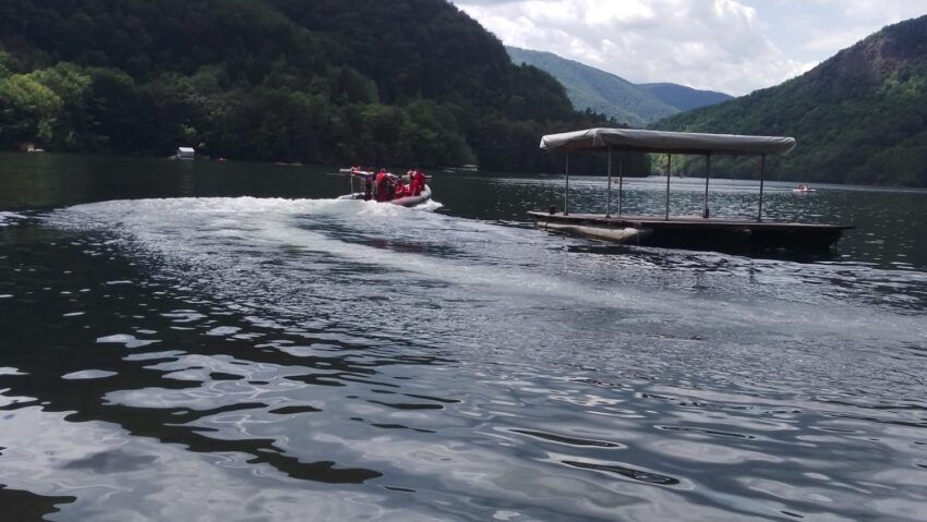 Un tânăr s-a înecat în lacul Tarnița