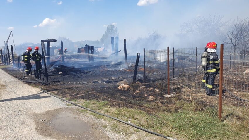 Ministerul Culturii evaluează pagubele incendiului de la Casa ‘Lupuţ’ din Cizer Ministerul Culturii evaluează pagubele incendiului de la Casa ‘Lupuţ’ din Cizer