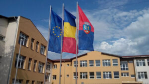 Copiii asimptomatici din tabăra de la Vârtop vor fi relocați la Oradea