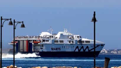 Taxă nouă pentru turiștii care debarcă în insulele grecești