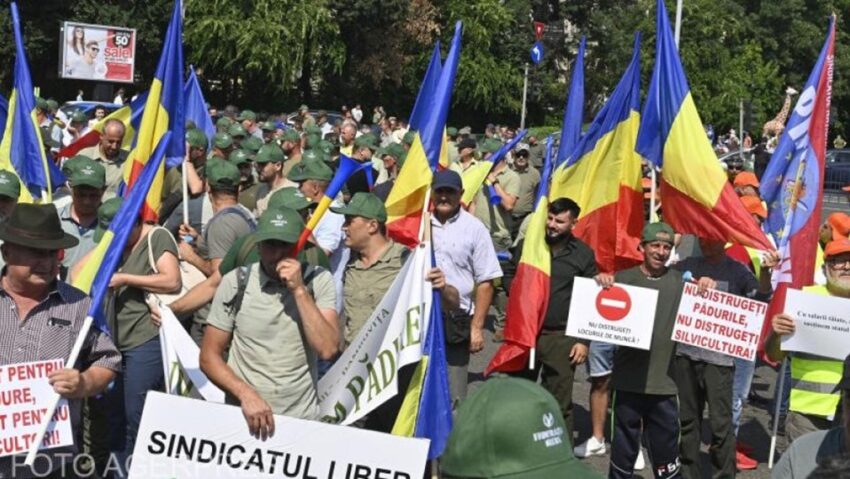 Protest în Piața Victoriei față de măsurile de austeritate Protest în Piața Victoriei față de măsurile de austeritate