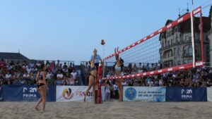 Turneul internațional Oradea Beach Volleyball | FOTO