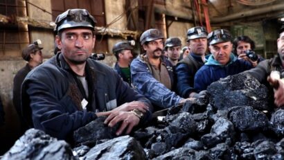Minerii s-au blocat în subteranul Exploatării Miniere Vulcan