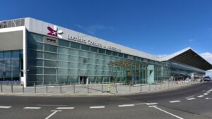 Glumă periculoasă pe aeroport