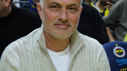 Jose Mourinho revine la Benfica după 24 de ani