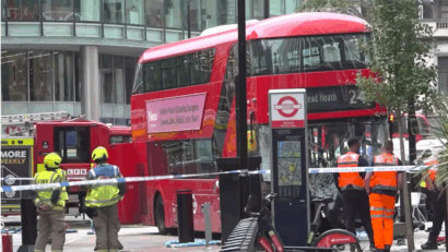 Un autobuz supraetajat lovește pietoni în Londra