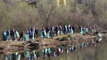 Peste 15.000 de voluntari la curățenie