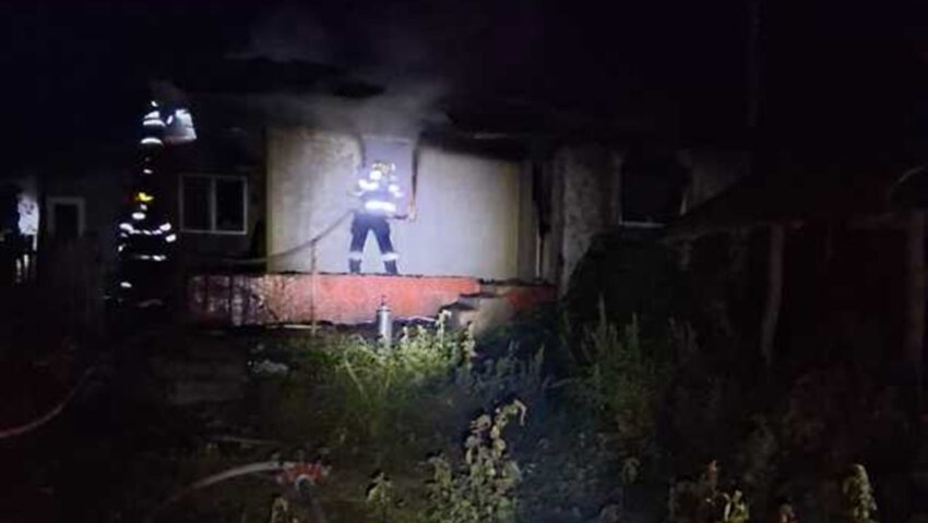 Grea noapte în județul Sibiu: incendiu de 4 ore și accident auto cu victime!