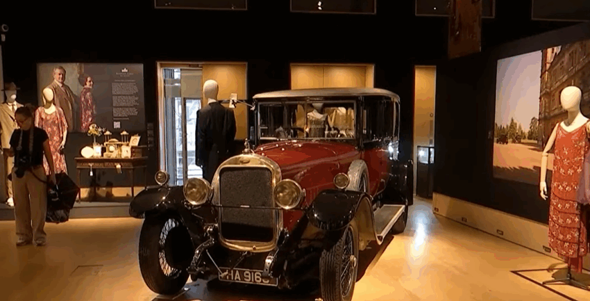 Obiecte din Downton Abbey, vândute pentru aproape 2 milioane de euro