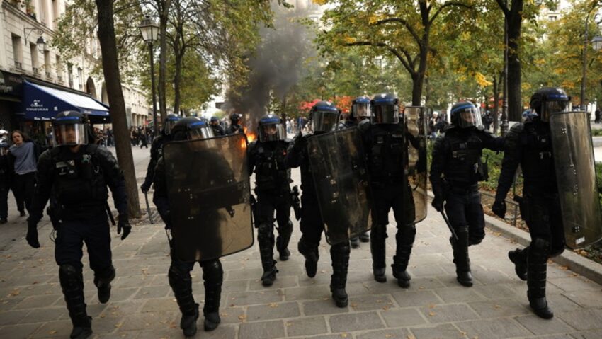 Proteste masive în Franța împotriva austerității Proteste masive în Franța împotriva austerității