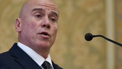 Ministrul Demeter András, audiat în Comisia de cultură