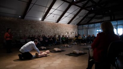 Părinți Salvatori aduce la Cluj cursuri gratuite de acordare a primului ajutor